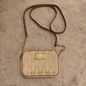 Michael Kors Crossbody Bag